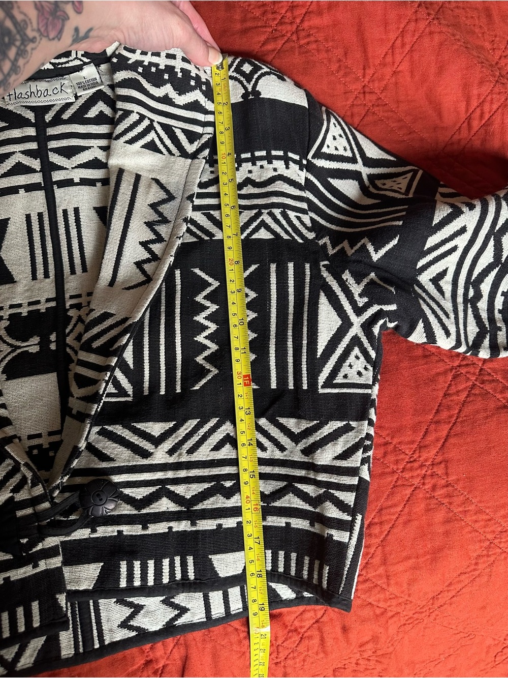 Flashback Black & White Geometric Cropped Jacket - Picture 11 of 14